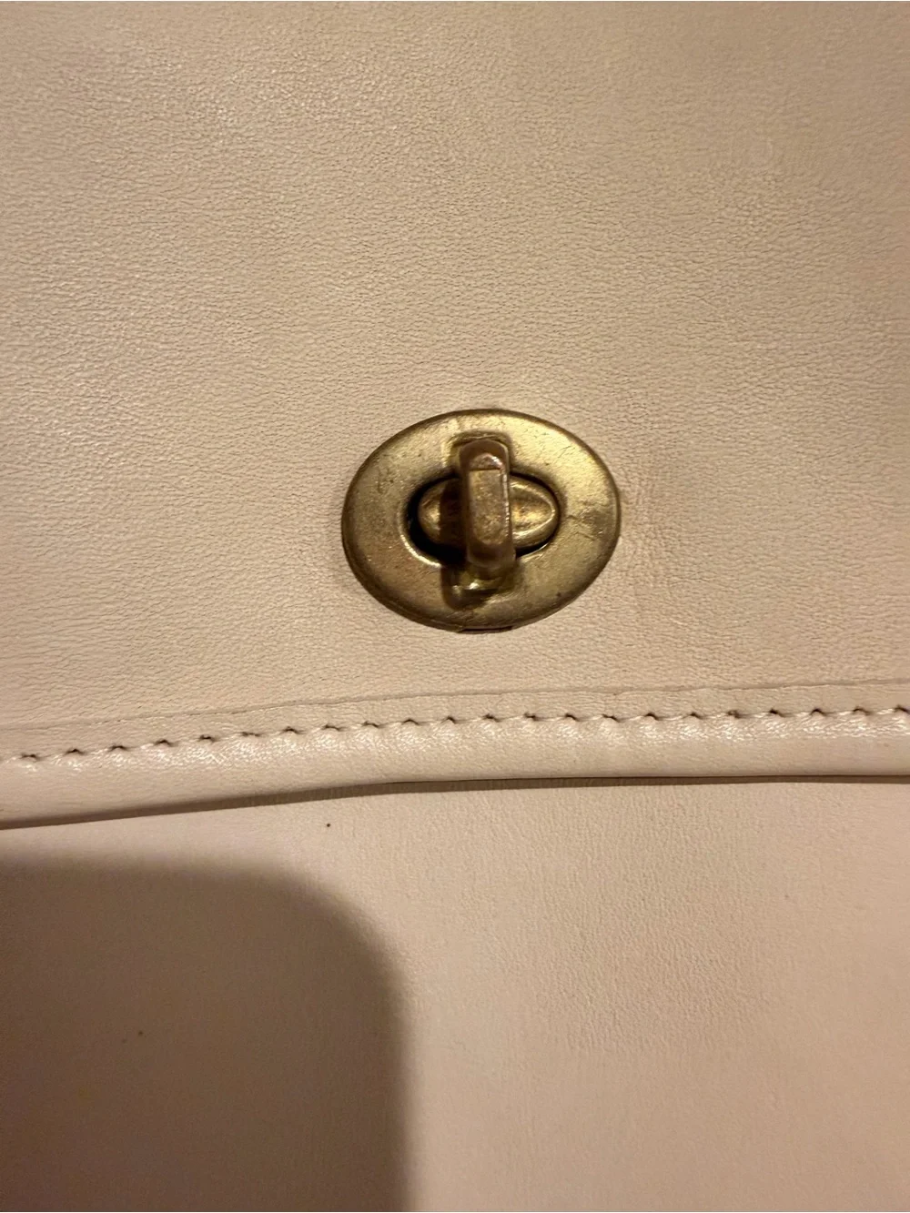 Vintage Coach Scooter Crossbody Bag Cream